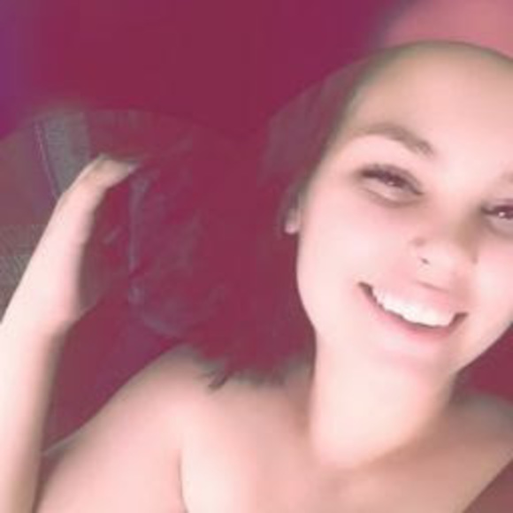 Meet your Posher, Mackenzie - Picture 1 of 1